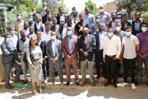 Group image of panalistas on the business idea competiton