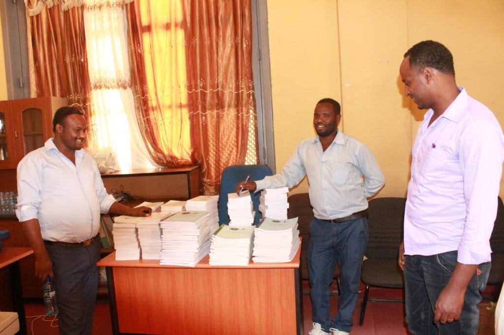 College of Law’s Access to Justice and Legal Awareness (AJLA) project donated legal documents worth over 250,000 Birr 