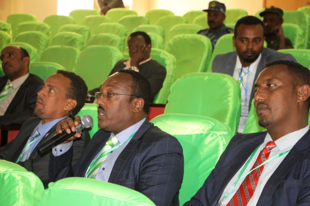 የደረቀውን የሀረማያ ሀይቅ ወደ ነበረበት ለመመለስ የህግ ማዕቀፍ ሊኖረው እንደሚገባ የኢፌዲሪ ፕሬዝዳንት ዶ/ር ሙላቱ ተሾመ ገለፁ፡፡