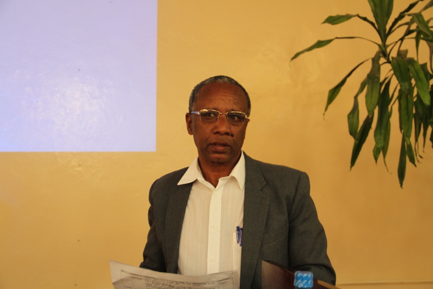 The Office of the Vice President for Academic Affairs at Haramaya University provided capacity-building training to leadership bodies, D/r. Yilfashewa Seyoumvin the picture 