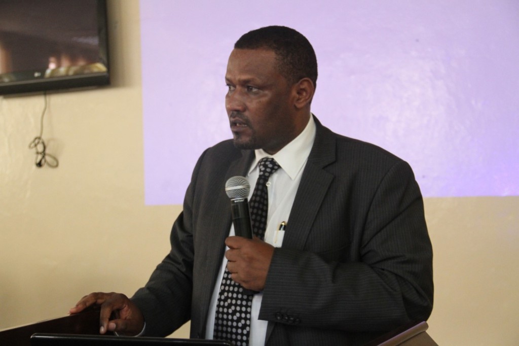 Haramaya University Academic Assessment and Quality Assurance Directorate in collaboration with Postgraduate Program Directorate conducted training, Dr. Belayneh Legesse in the picture