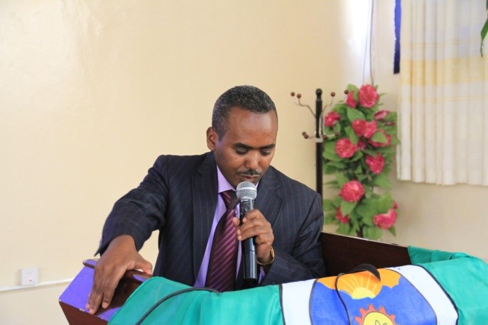 D/r. Tesfaye Gudeta at Curriculum Review Workshop image