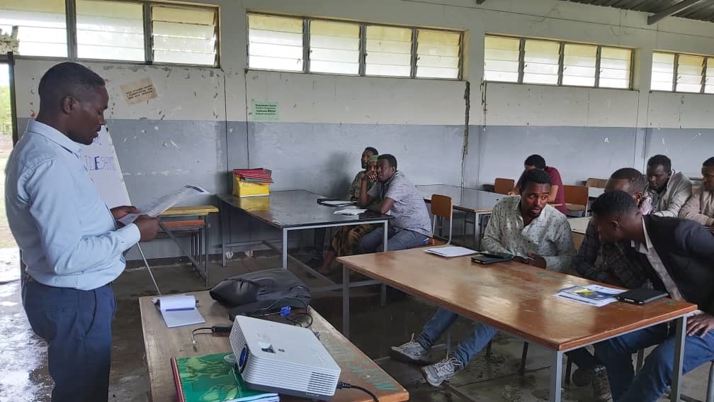 Dr. Muluken Gezahegn, made an introduction to the Youth Training Manual image