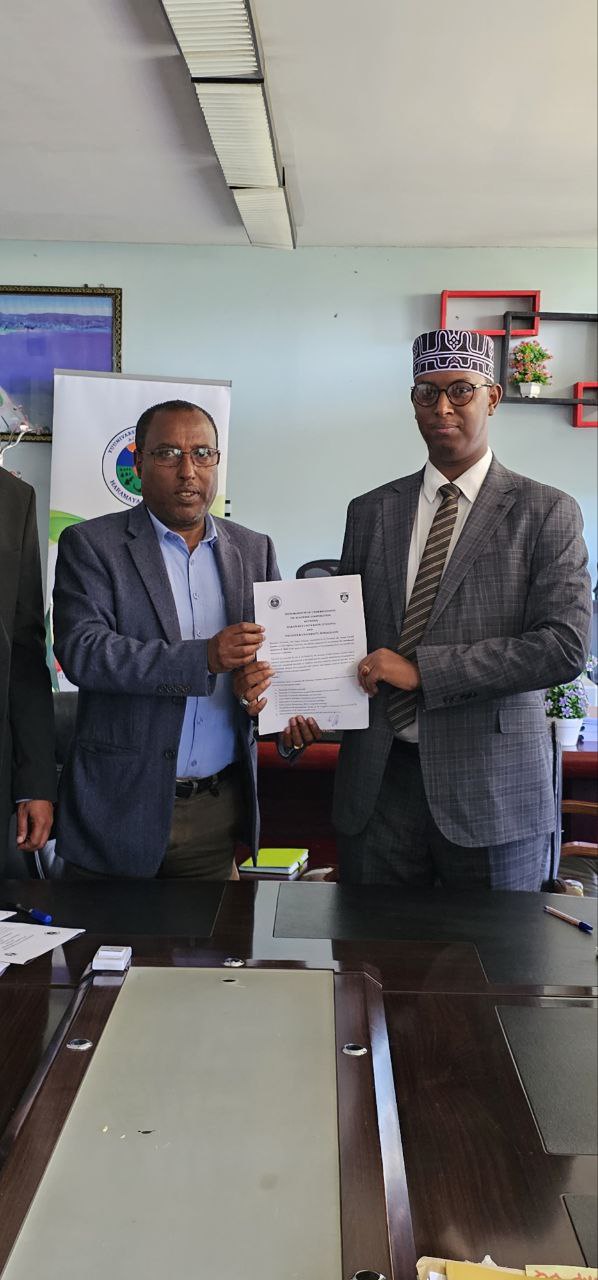 President of Togdheer University of Somaliland Dr. Sheik Abdulbasid Abdinour Sh. Saeed and Prof. Mengistu Urge photo