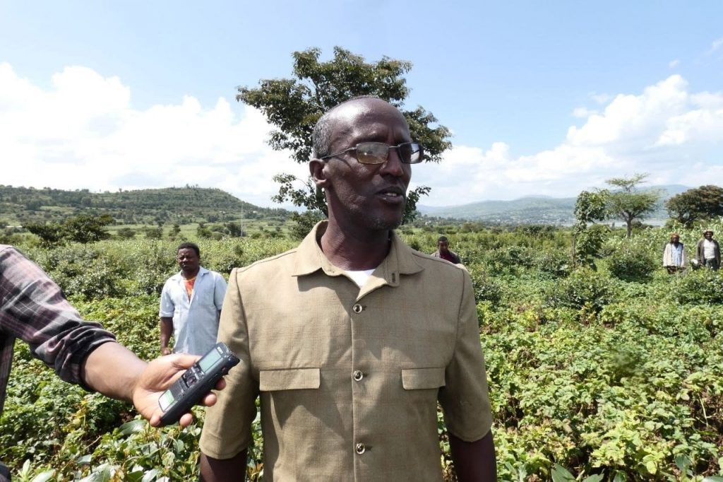 Mr. Fuad Mohammed at RAISE-FS Project Conducts Field Demonstrations