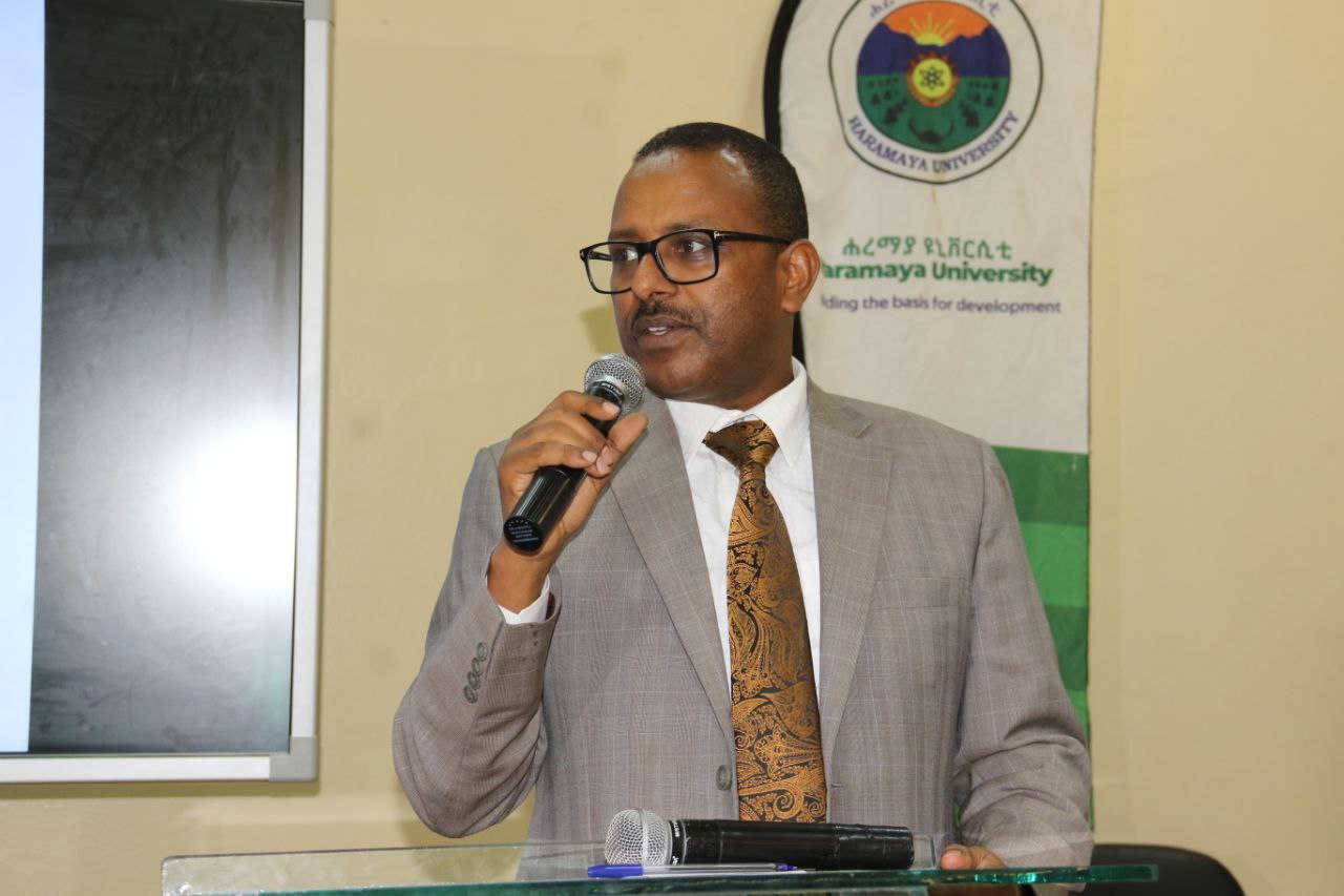 Dr. Jemal Yousuf at Public Lecture on Diplomacy and Foreign Relations