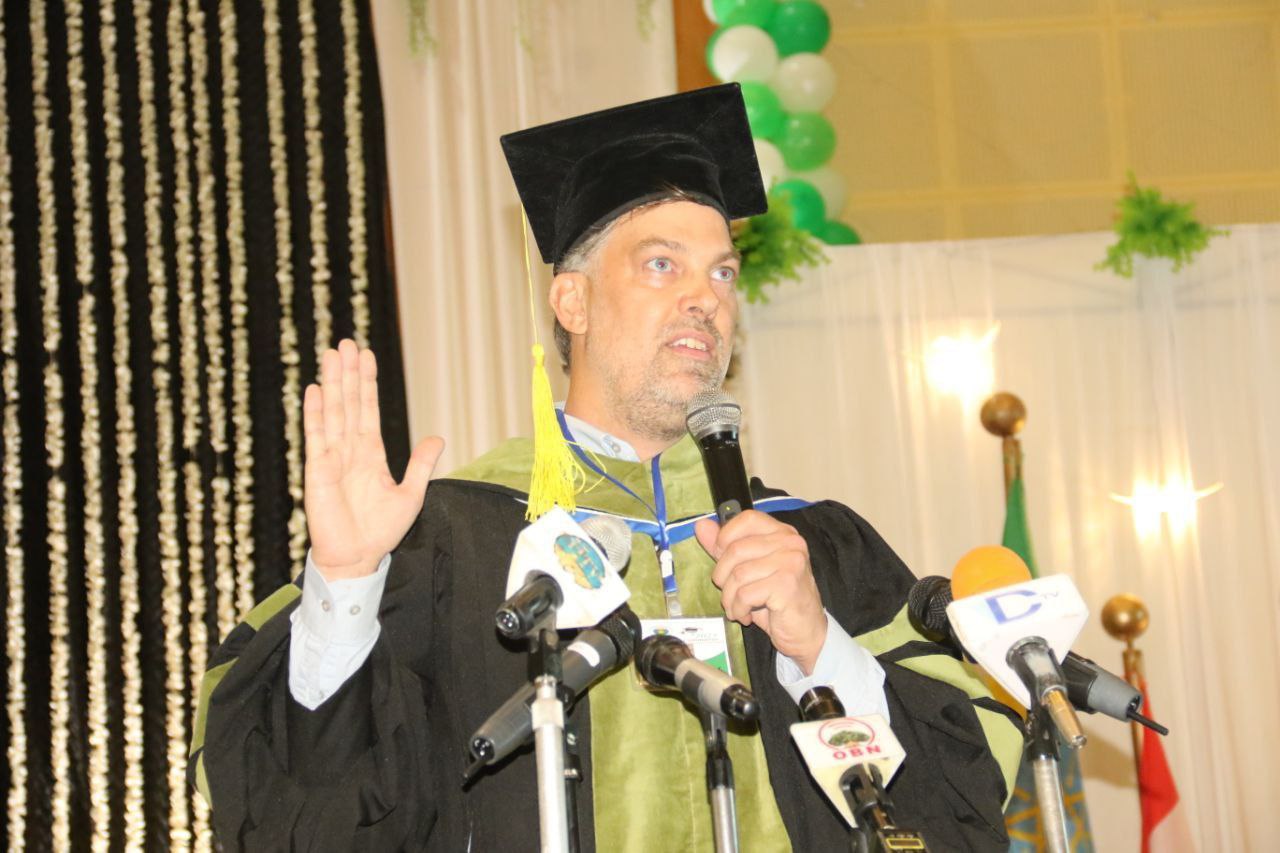 Dr. Rechard Wentzle