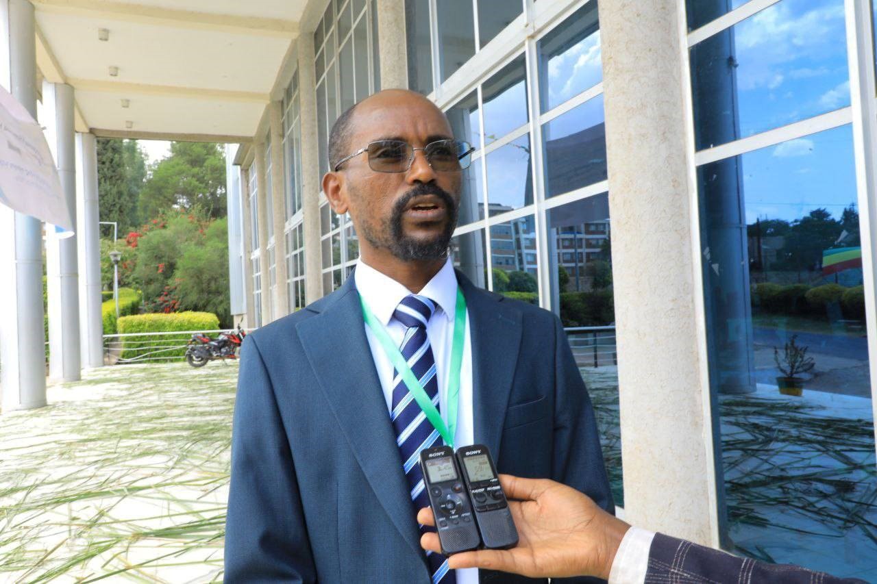 Dr. Derbechew Bekana