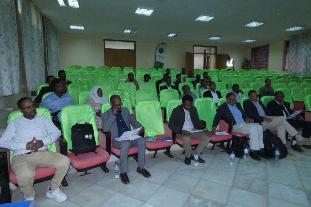 Partners with Dutch Initiative to Boost Seed Sector Expertise at conference room Photo