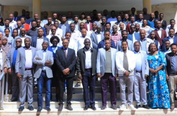 HU Website Slide photo of Review Curculum